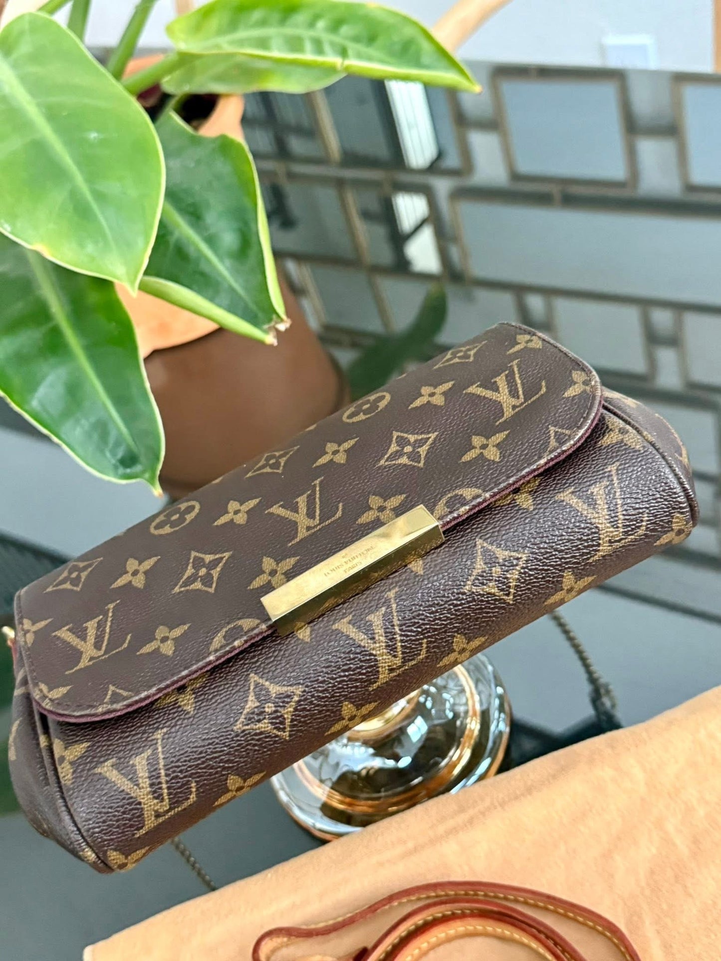 Favorite PM in Monogram with Original Strap, Dustbag, Box and Paper Bag 🗓️ Year: 2014