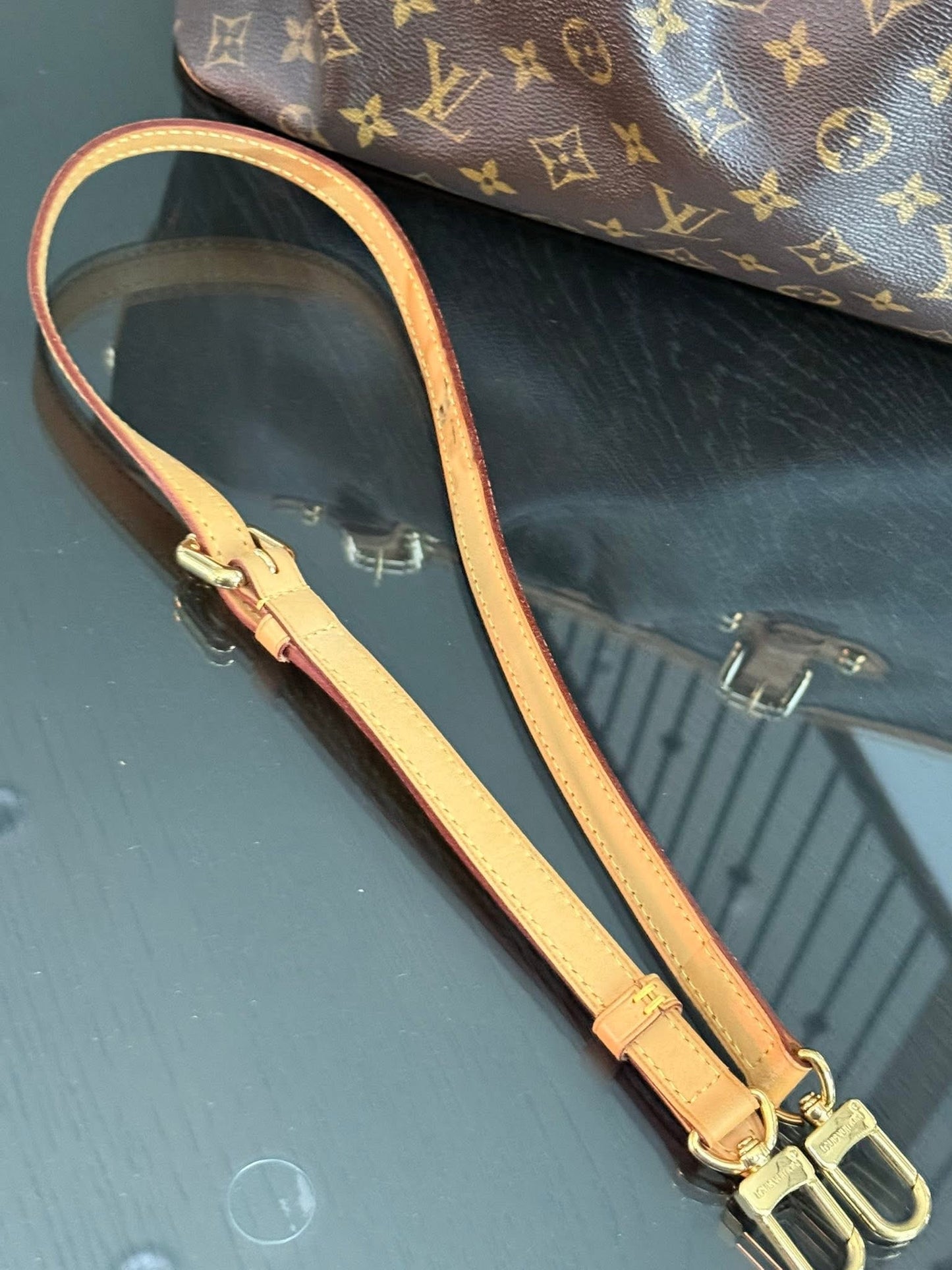 Palermo GM with Original Strap and Dustbag 🌺 Year: 2011