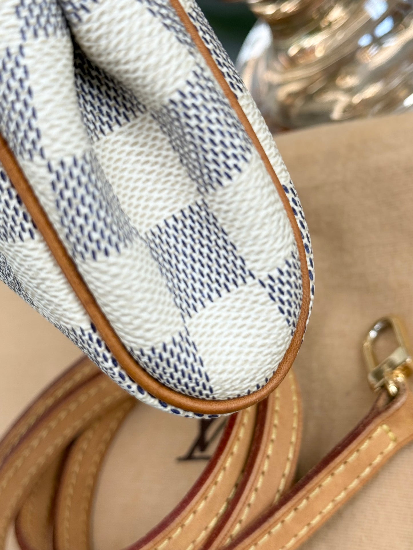 Eva Clutch in Azur with Original Strap,Box Dustbag and Insert Organizer 🗓️ Year: 2011