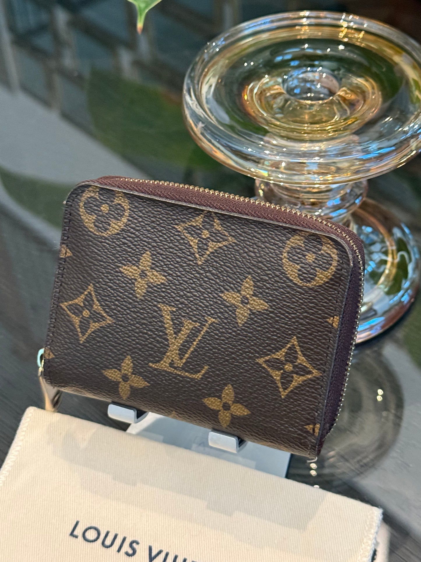 Monogram Zippy Compact Wallet with Dustbag 🗓️ Year: 2014