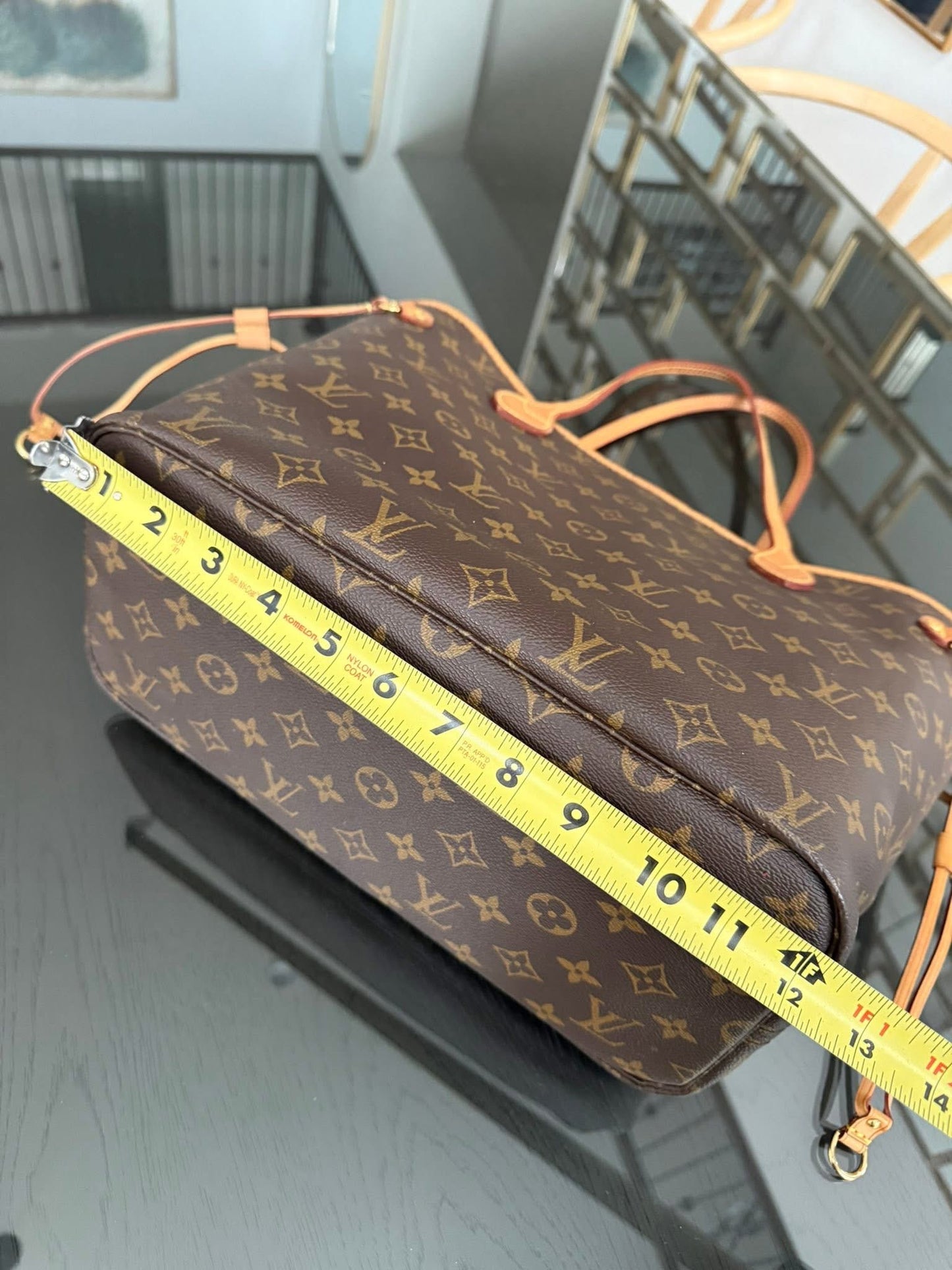 Neverfull MM with Dustbag 📅 Year: 2021