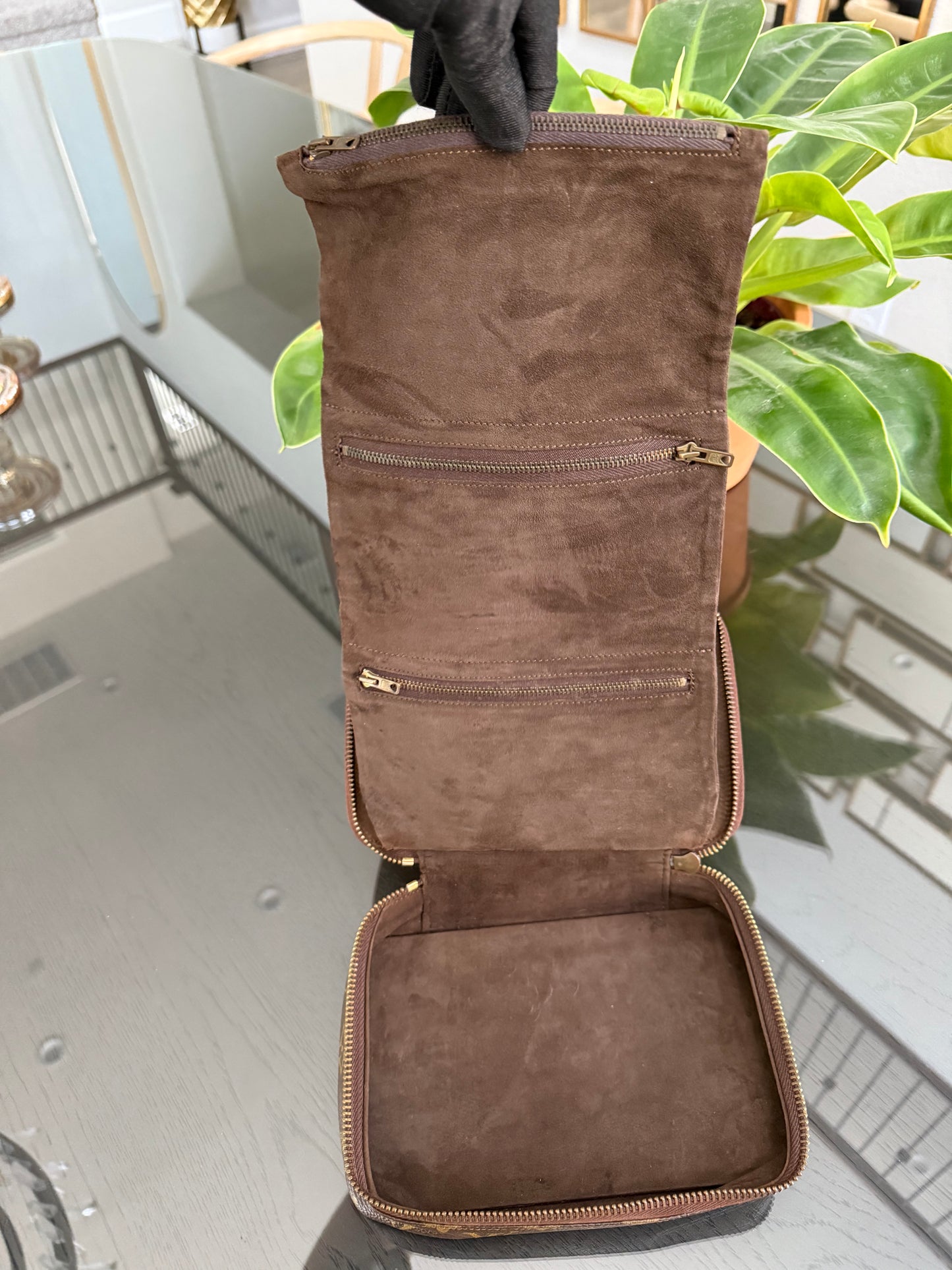 Poche Monte Carlo Jewelry Case - 🗓️ Year: 1983