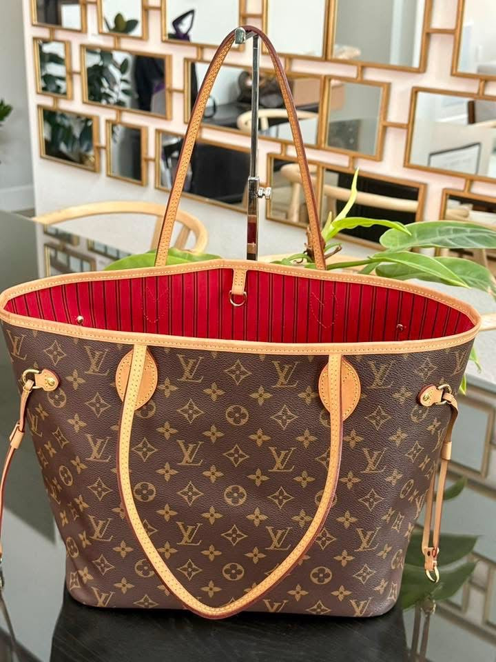 Neverfull MM Monogram in Cerise with Dustbag -🗓️ Microchip