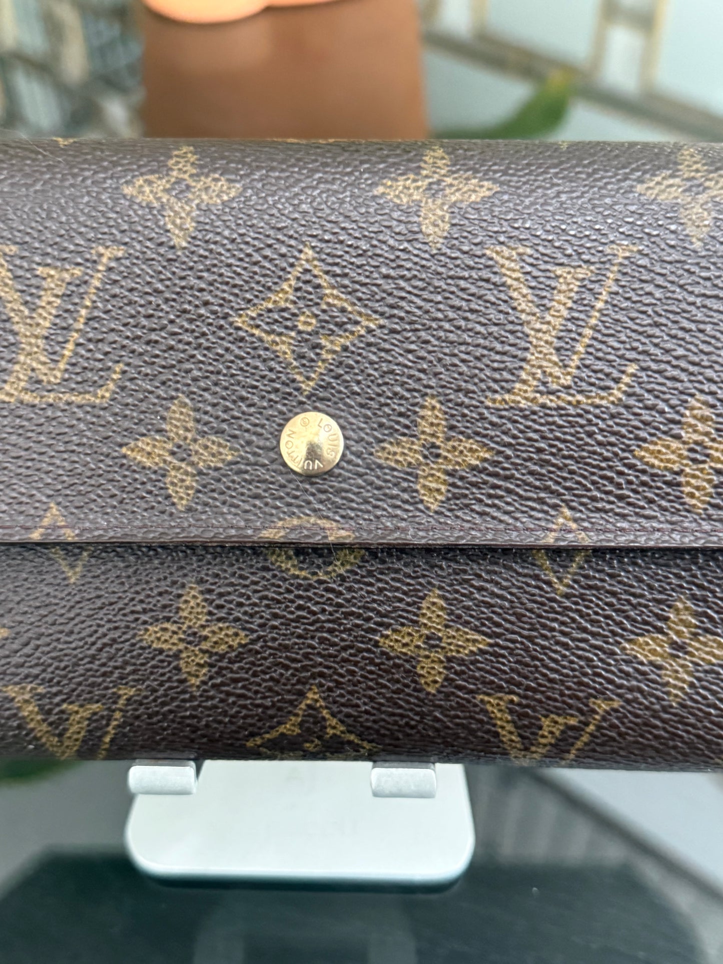 International Wallet with 8 Cardholders 🗓️ Year: 2000