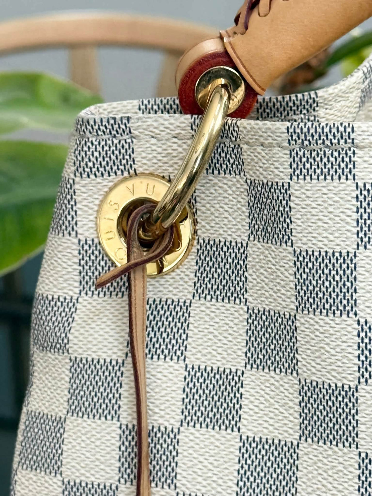 Artsy GM in Azur with Dustbag and Insert Organizer 📅 Year: 2011