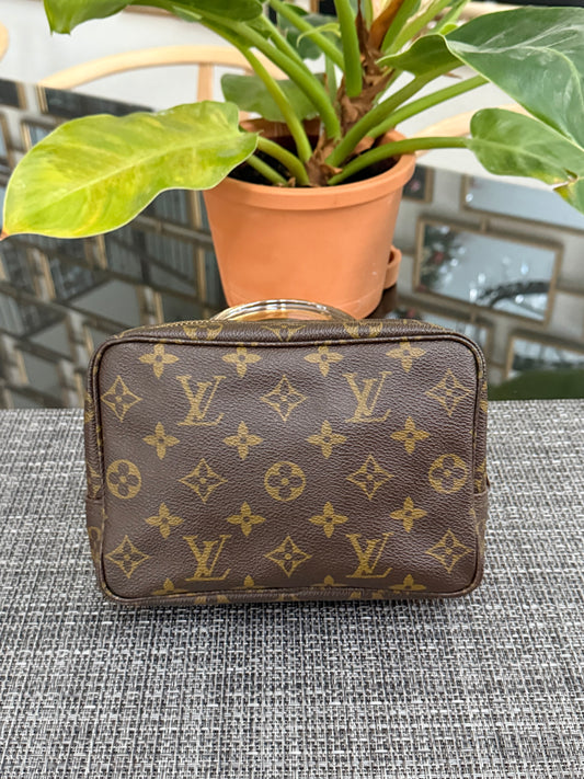 Trousse 18 -Pre Date Code