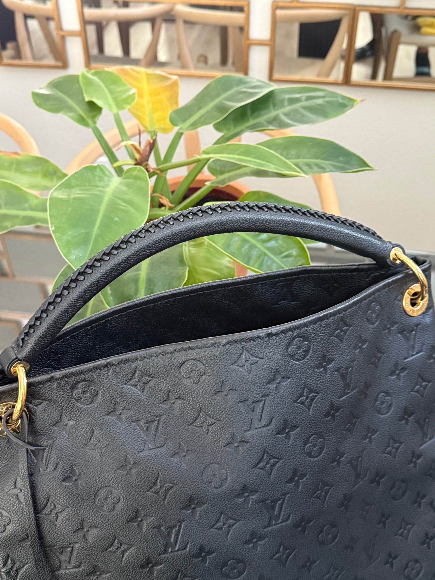 Artsy MM Empriente Black with Dustbag - 📅 Microchip and Authenticated