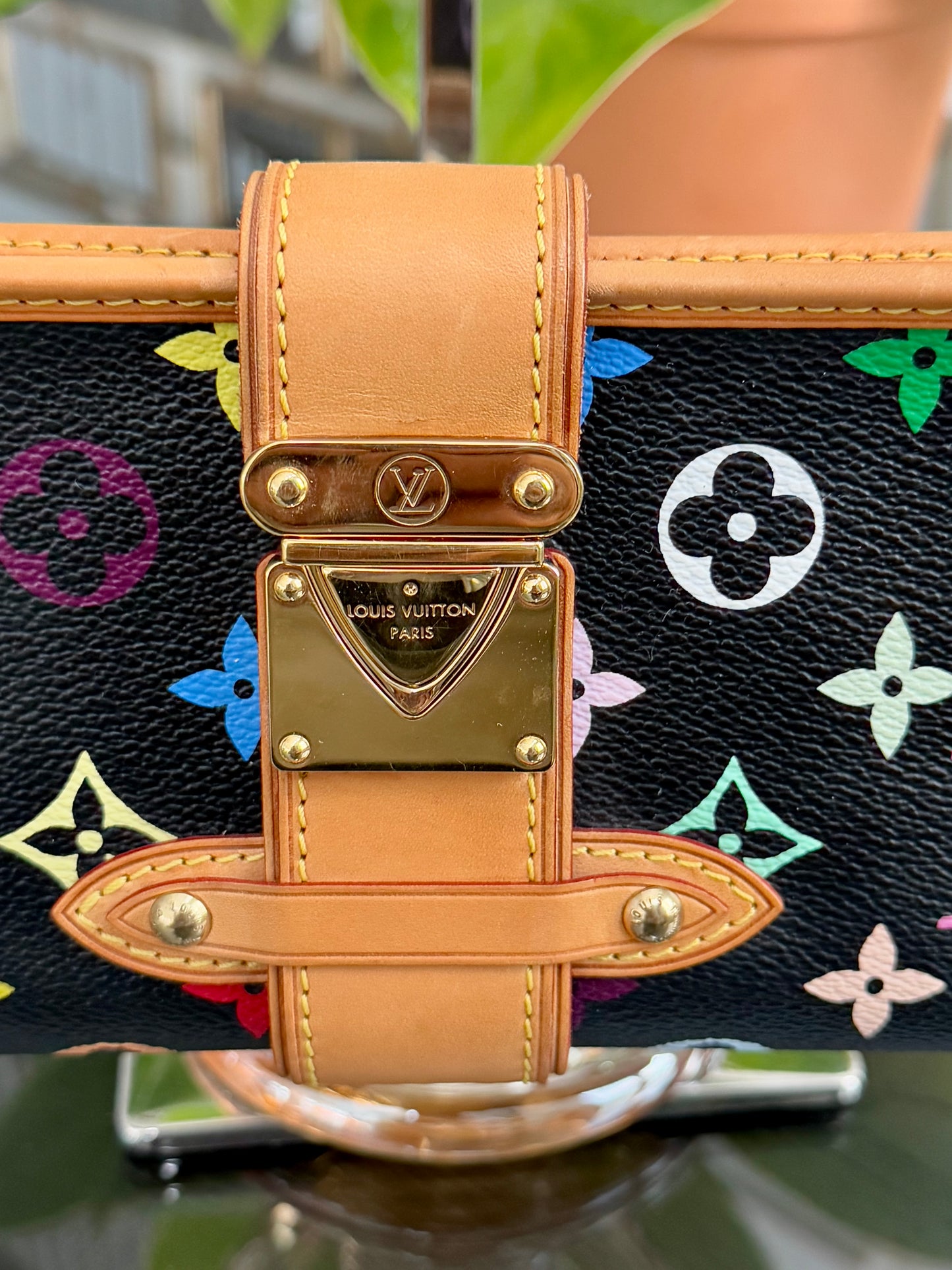 Multicolor Shirley Clutch/ Shoulder Bag with Box📅 Year: 2005