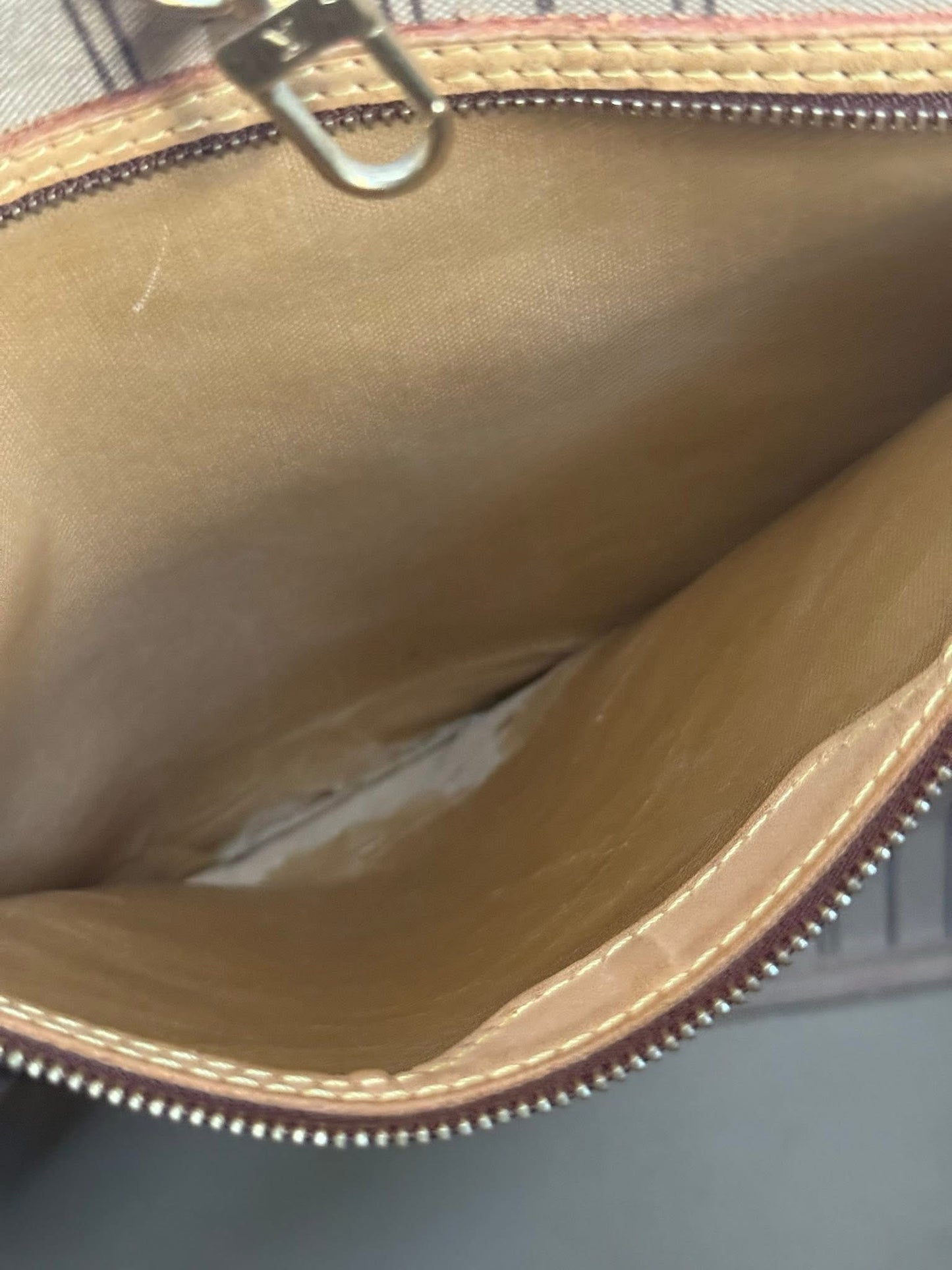 Neverfull GM Monogram with Insert Organizer -🗓️ Year: 2007