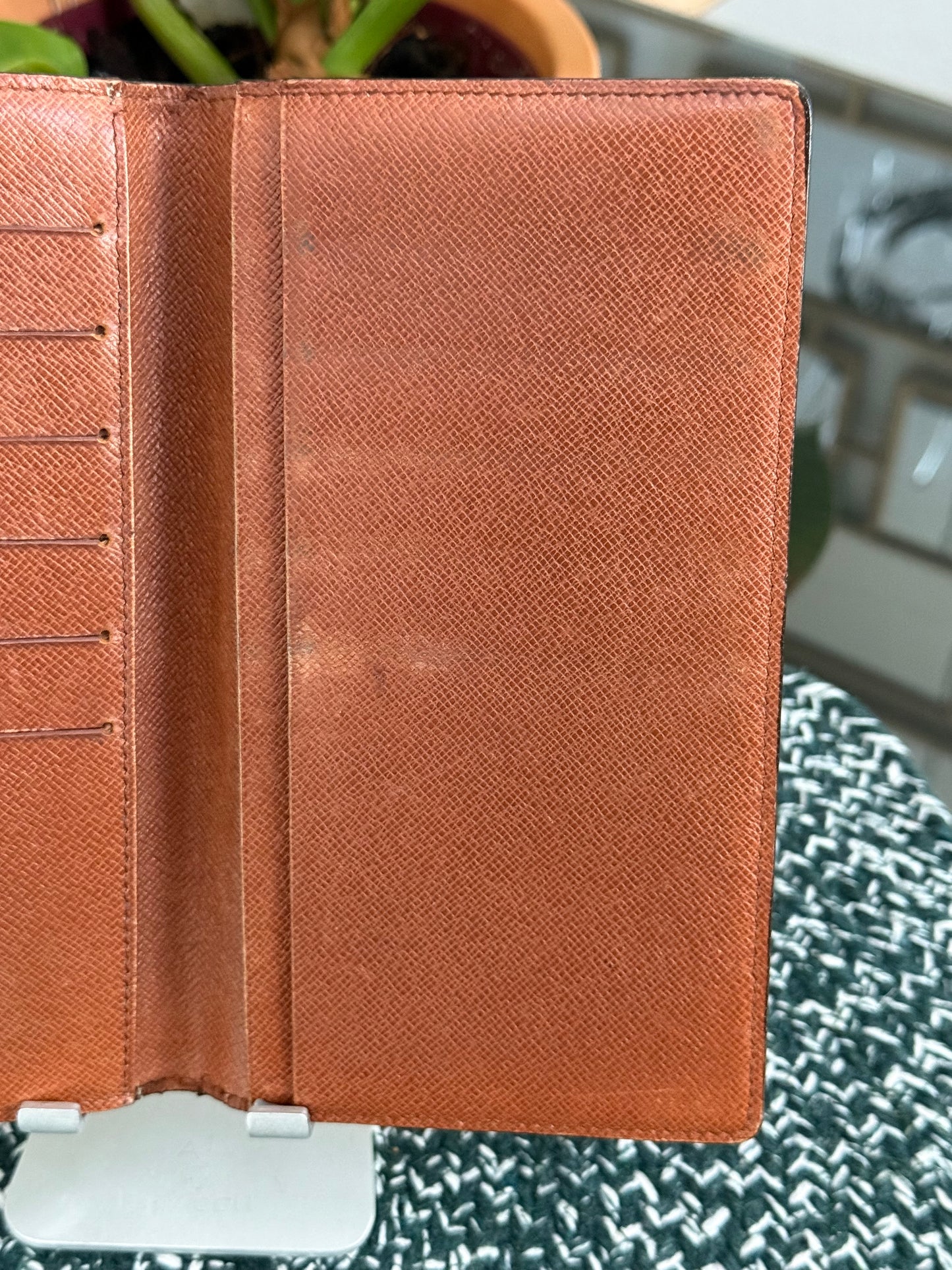 Monogram Checkbook Wallet with 6 Cardholders 🗓️ Year: 1990