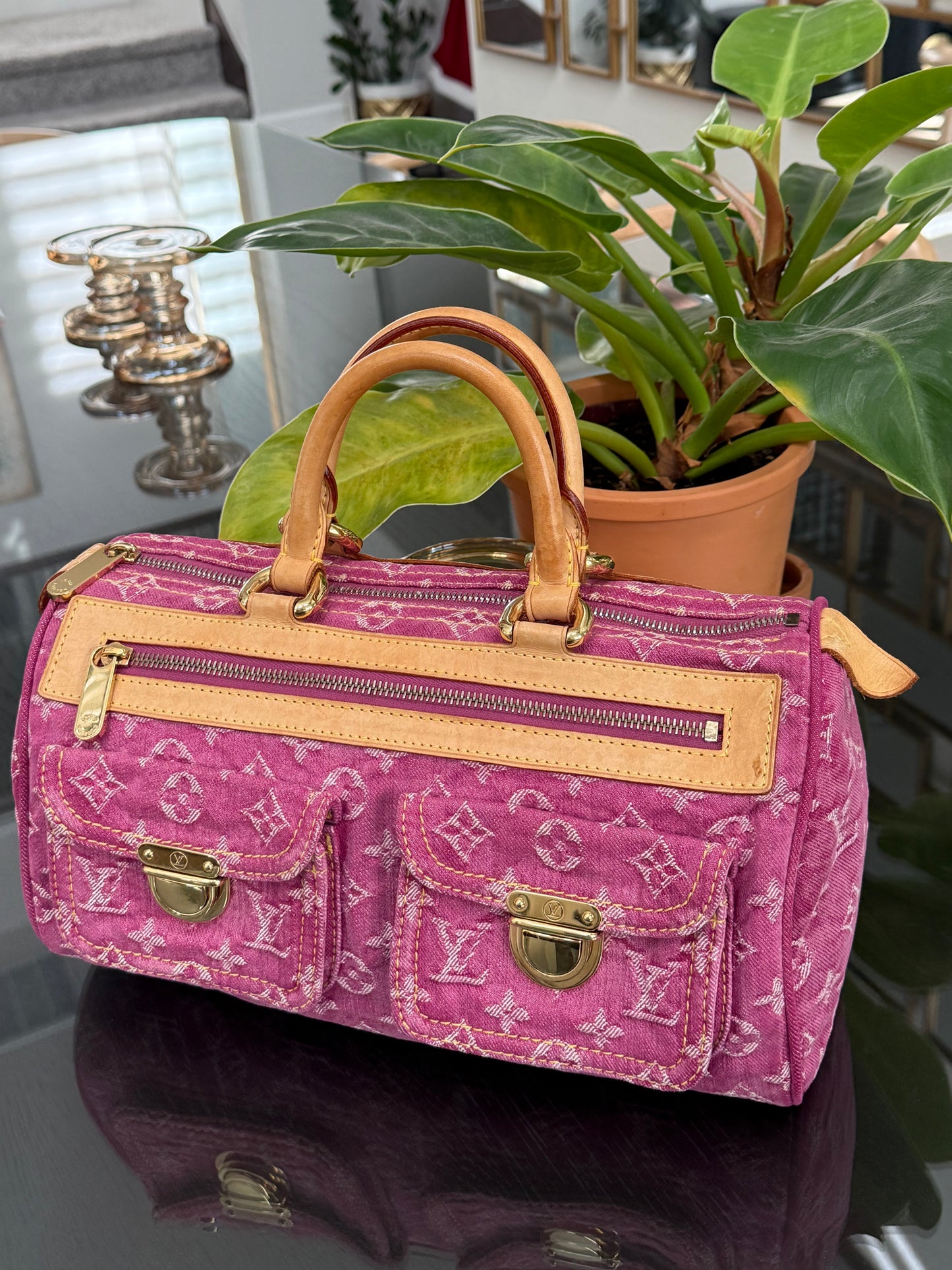 Neo Speedy Denim with Dustbag 🌺📅 Year: 2006