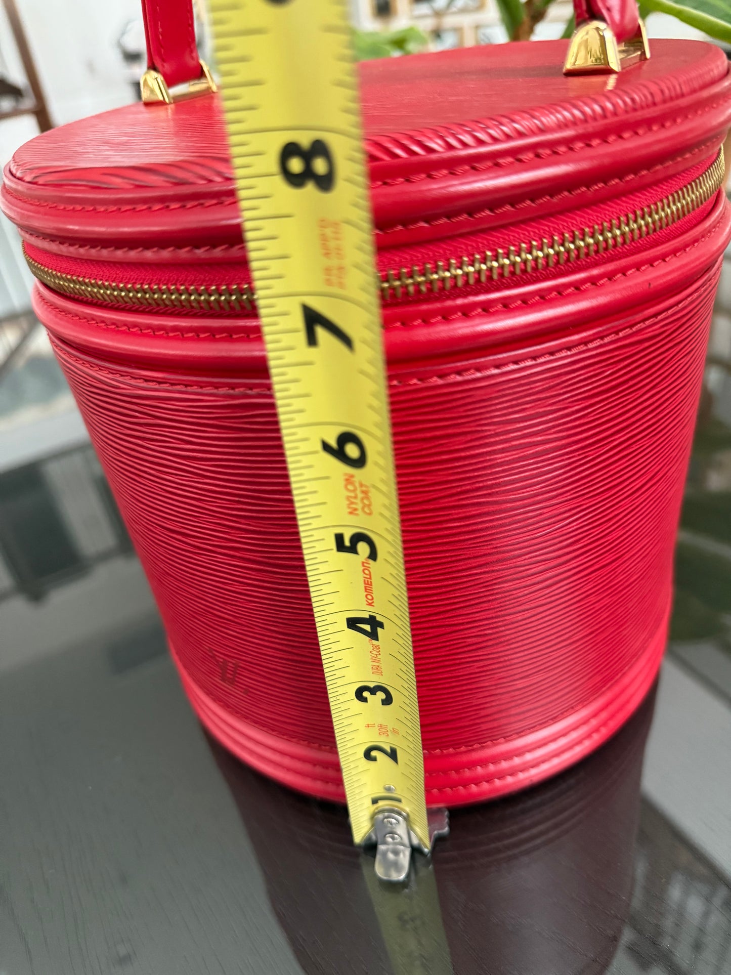 Epi Cannes with Lock No key-🗓️ Year: 2000