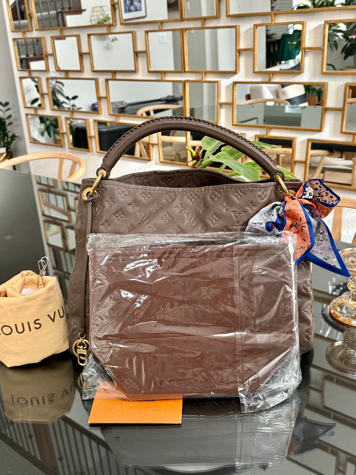 Artsy MM Empriente Ombre with Dustbag and Insert Organizer 📅 Year: 2011